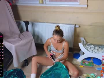 girl cam all day misss_viki image #4949244