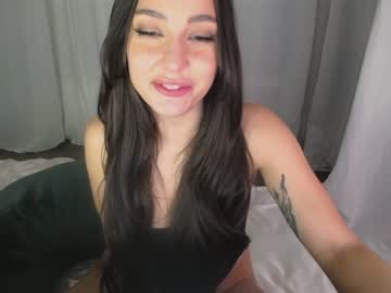 girl cam all day eevie_moon image #3573104