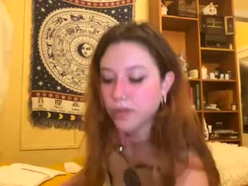girl cam all day lucylabellum image #7129401