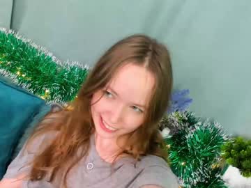 girl cam all day fly_best image #8543487