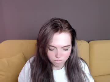 girl cam all day small_blondee image #1746106