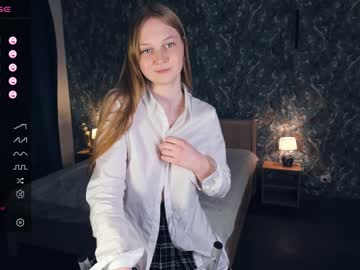 girl cam all day blondie_alice_ image #6270661