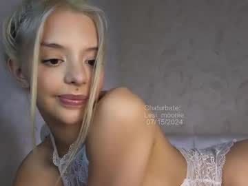girl cam all day lesi_moonie image #7434991