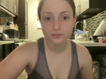 girl cam all day katiecatcam image #756867
