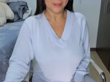 girl cam all day isabelhills image #1611466