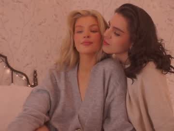 girl cam all day _2strangers image #888097