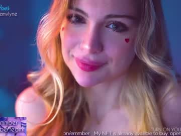 girl cam all day emmber image #2646879