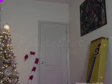 girl cam all day petitebrat image #8455467