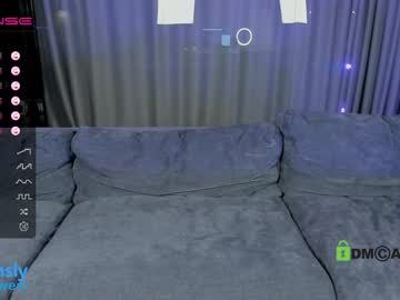girl cam all day lonelyflowerr image #3861437