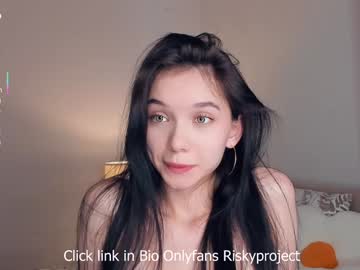 girl cam all day riskyproject image #9526225