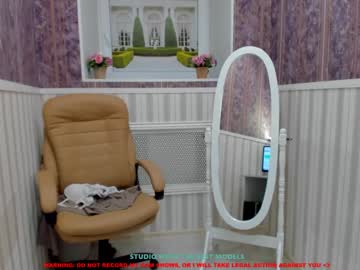 girl cam all day leila_coy image #660285