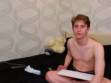 man cam all day pupsenish image #7290528