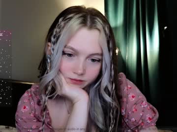 girl cam all day small_blondee image #6272303