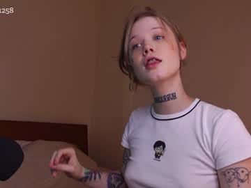 girl cam all day tendertainted image #2233458