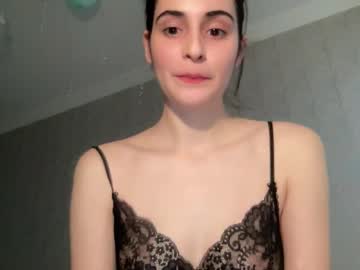 girl cam all day wonderland_stia image #9338163