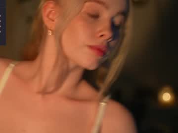 girl cam all day mother__of__dragons image #5587683