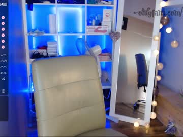 girl cam all day taralanes image #1343