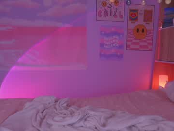 girl cam all day kittenmoon_ image #7609841
