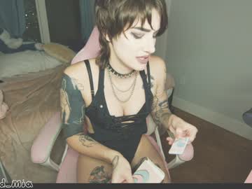 girl cam all day aynmarie image #4607770
