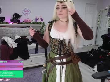 girl cam all day crimsonkitten image #8256131