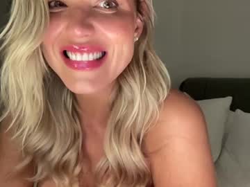 girl cam all day iiivy_ image #7920683