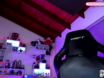 girl cam all day yesikasaenz image #3473374