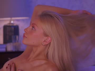 girl cam all day _2strangers image #2107219