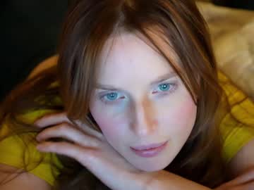girl cam all day ellaa91 image #3138012