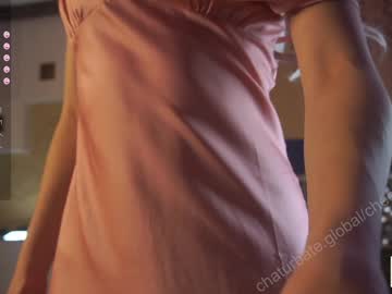 girl cam all day checkmypeach image #8109503