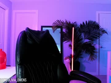 girl cam all day oliviaowens image #5763577