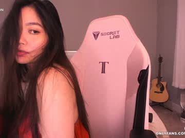 girl cam all day clara_chan image #335451
