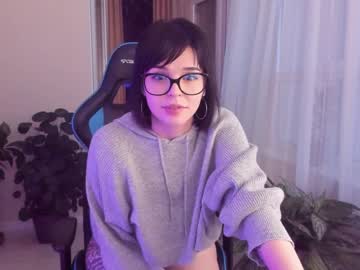 girl cam all day aavee image #529577