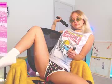 girl cam all day petitebrat image #4555704