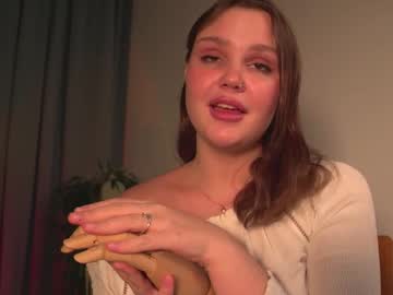 girl cam all day drinkmorwater image #8167311