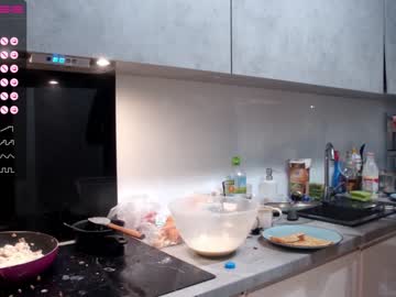 girl cam all day careful_i_bite image #4026423