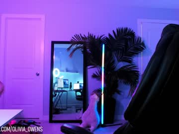 girl cam all day oliviaowens image #5551883