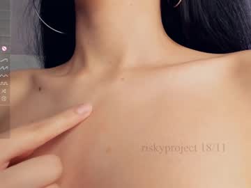 girl cam all day riskyproject image #5734300