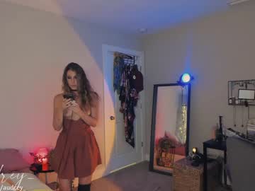girl cam all day audrey_ image #4957894