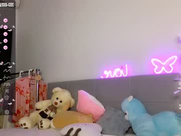 girl cam all day small_blondee image #4612795
