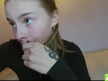 girl cam all day roxxxie_reid image #9430785