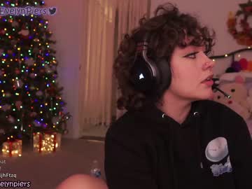 girl cam all day evelynpiers image #3149403