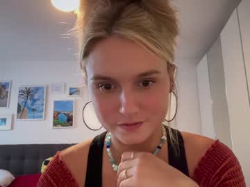 girl cam all day sarahsapling image #5421826