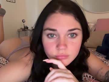 girl cam all day queencassidyy image #8726332