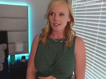 girl cam all day taylor_love_303 image #1963236