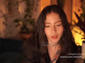 girl cam all day effylowell_ image #5949251