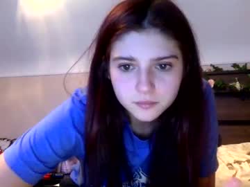 girl cam all day universitybabyxoxo image #3337556
