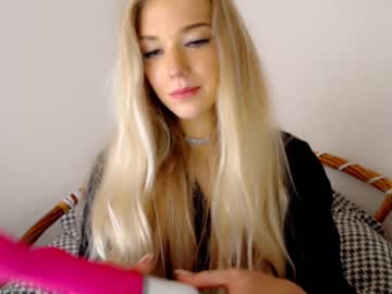 girl cam all day pervyblonde image #1809333