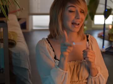 girl cam all day lizmreow image #2287788