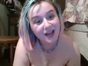 girl cam all day kennydollxo image #2791150