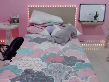 girl cam all day little_effy18 image #1819576